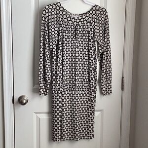 Arden B Black and White Sheath Dress Long Sleeve Crew Neck